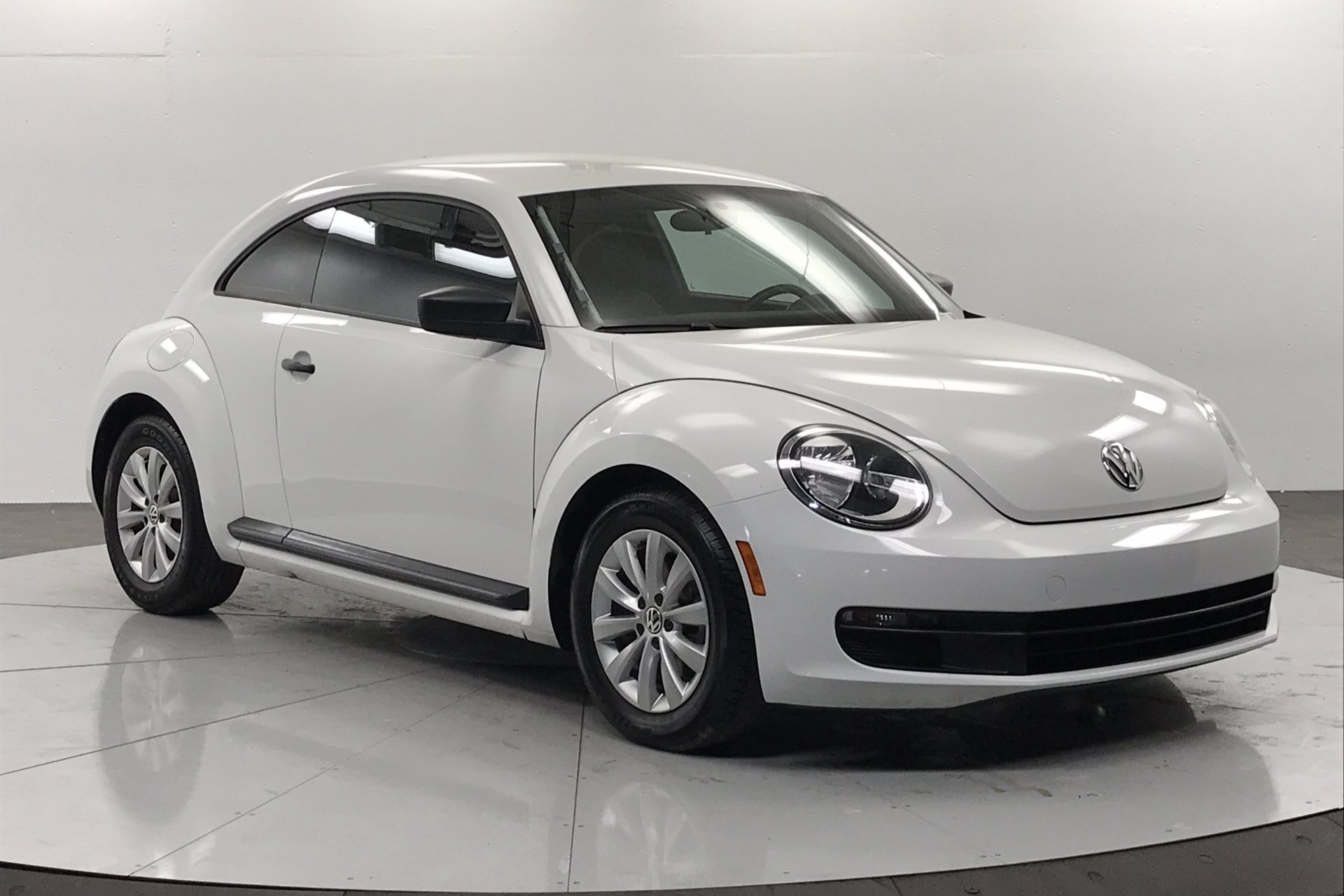 Pre-Owned 2014 Volkswagen Beetle Coupe 1.8T Entry Hatchback in St ...